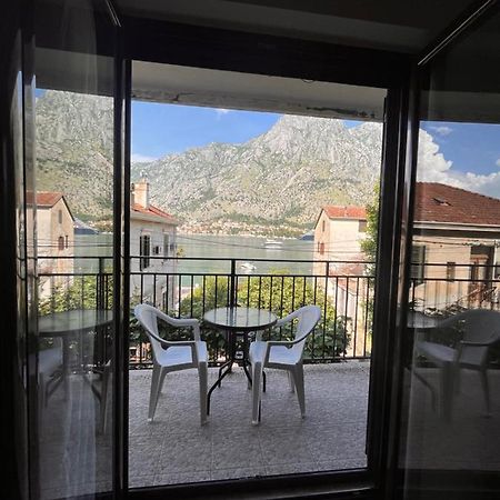 Apartment With Sea View Котор Екстер'єр фото